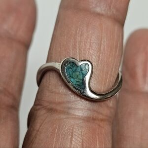 Vintage 1982 Crushed Tourquoise Heart  Sterling Silver Wave Ring, Size 7.25